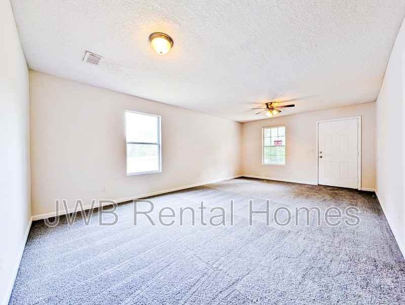 488 Arlington Rd N - Photo 6 of 21