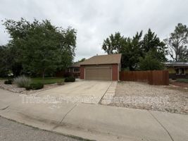 featured image of 2718 Garden Dr