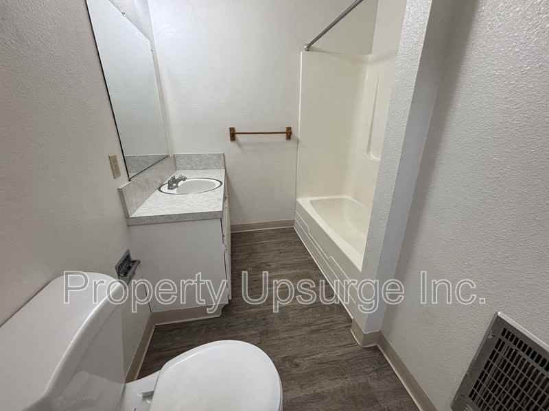 725 Kimball Rd #13 - Photo 5 of 15