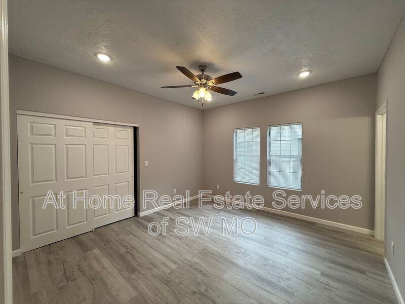 805 S Douglas Ave - Photo 7 of 13