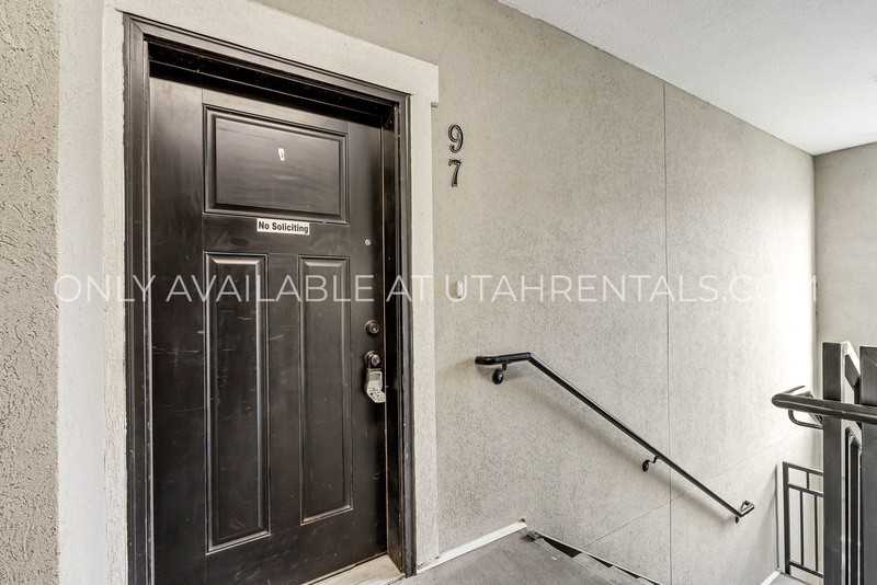 97 W Silver Springs Dr - Photo 3 of 20