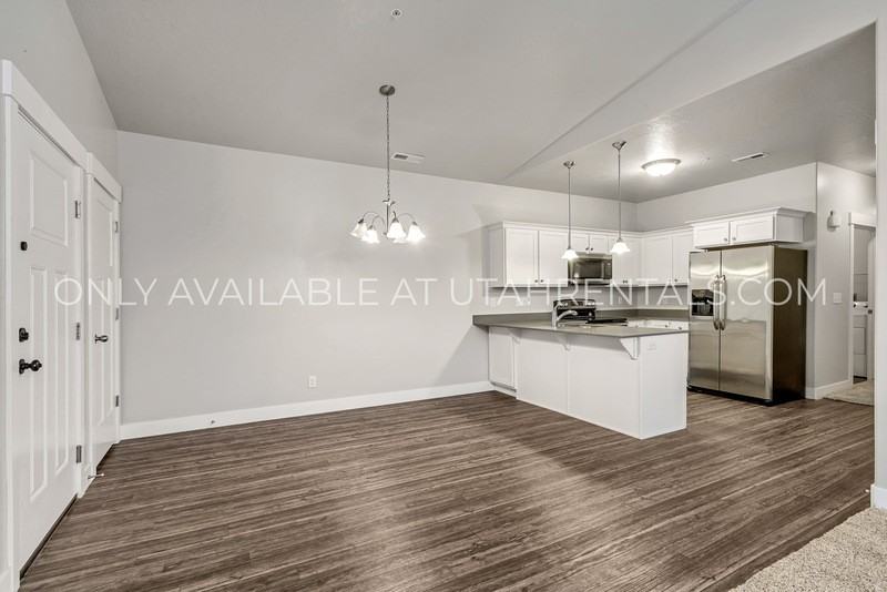 97 W Silver Springs Dr - Photo 6 of 20