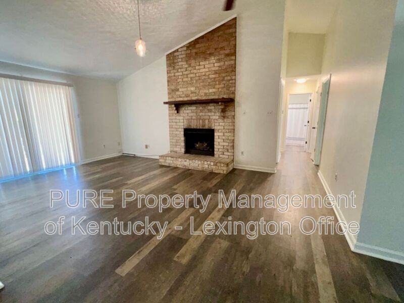 1212 Fenwick Rd - Photo 5 of 24