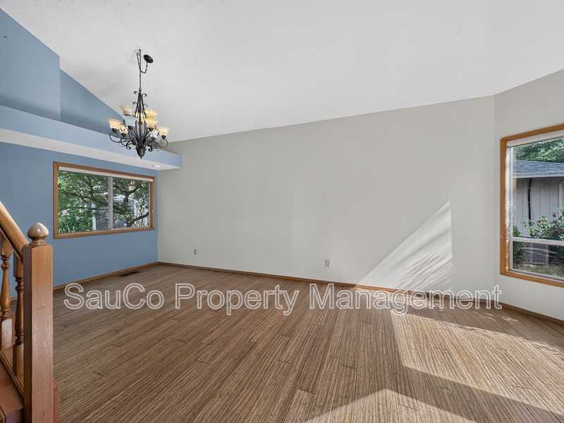 969 Sw 177th Ter - Photo 3 of 22