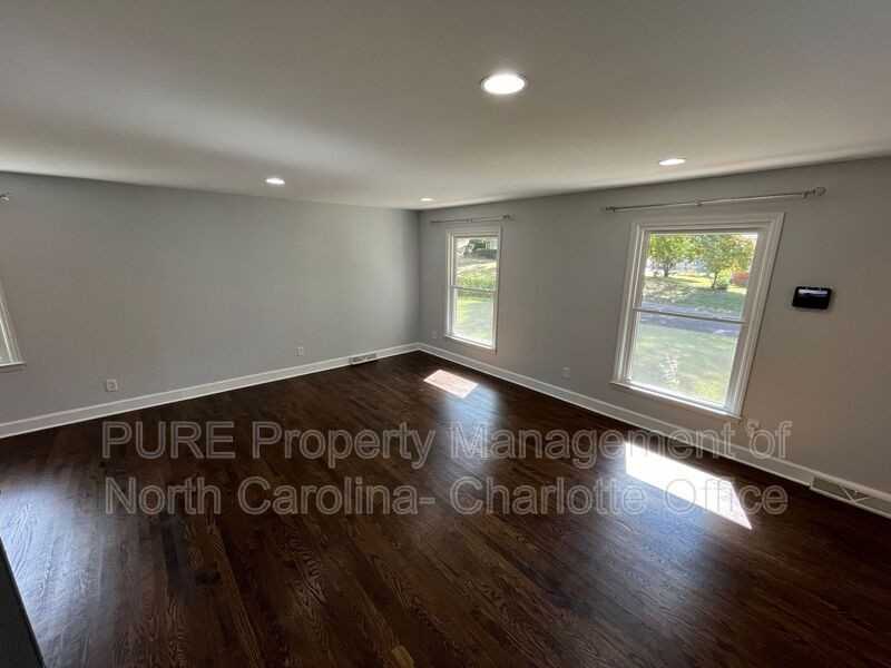 314 Scottridge Dr - Photo 5 of 29