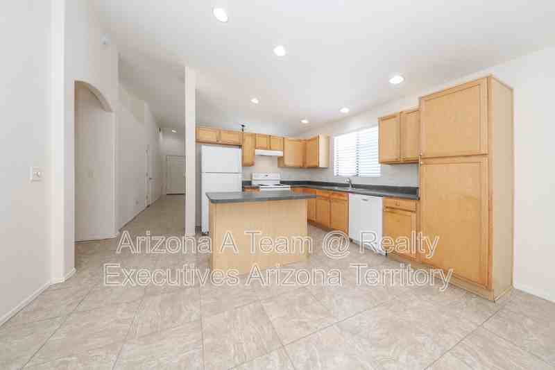 2868 W Simplicity Dr - Photo 6 of 26