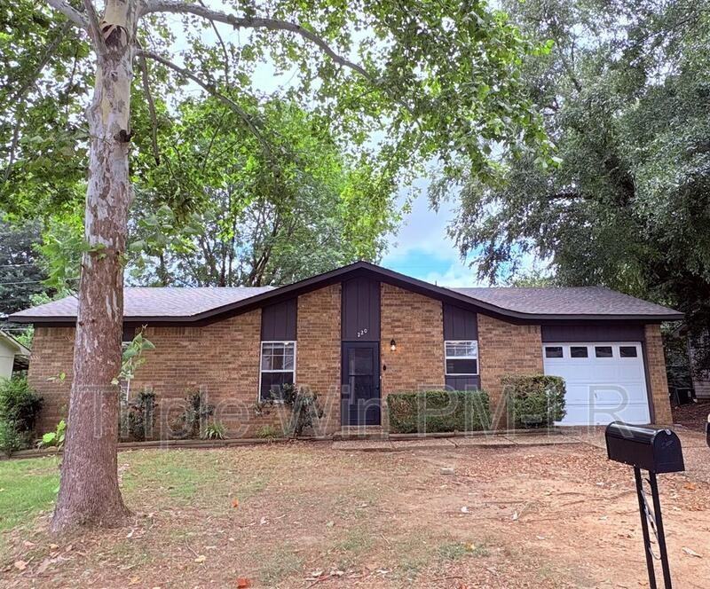220 Randall Dr - Photo 2 of 41