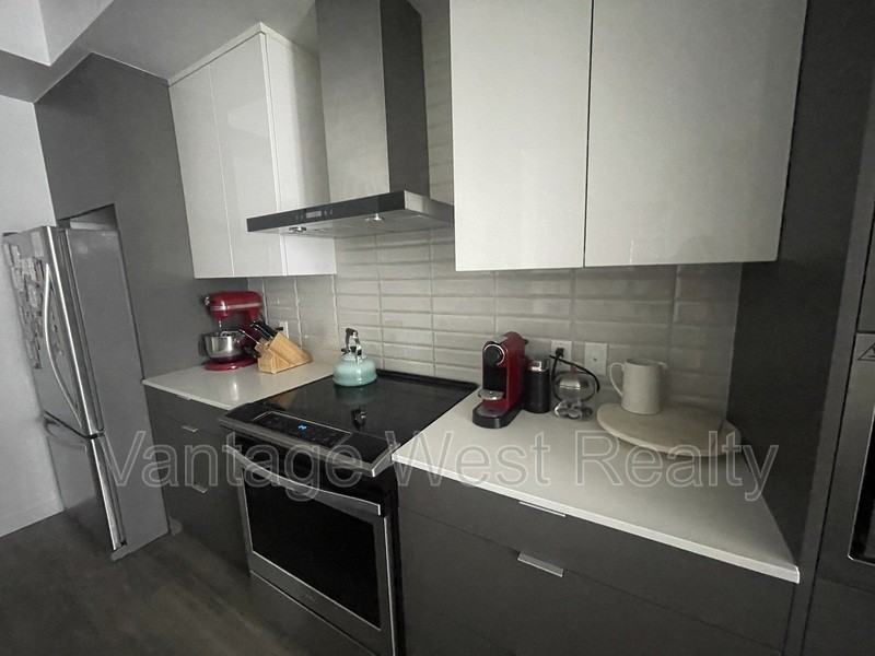 1785 Richter St - Photo 6 of 8