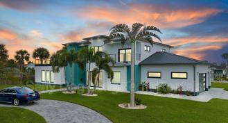 3001 John Anderson Dr - Photo 1 of 1