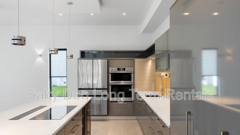 3001 John Anderson Dr - Photo 7 of 31