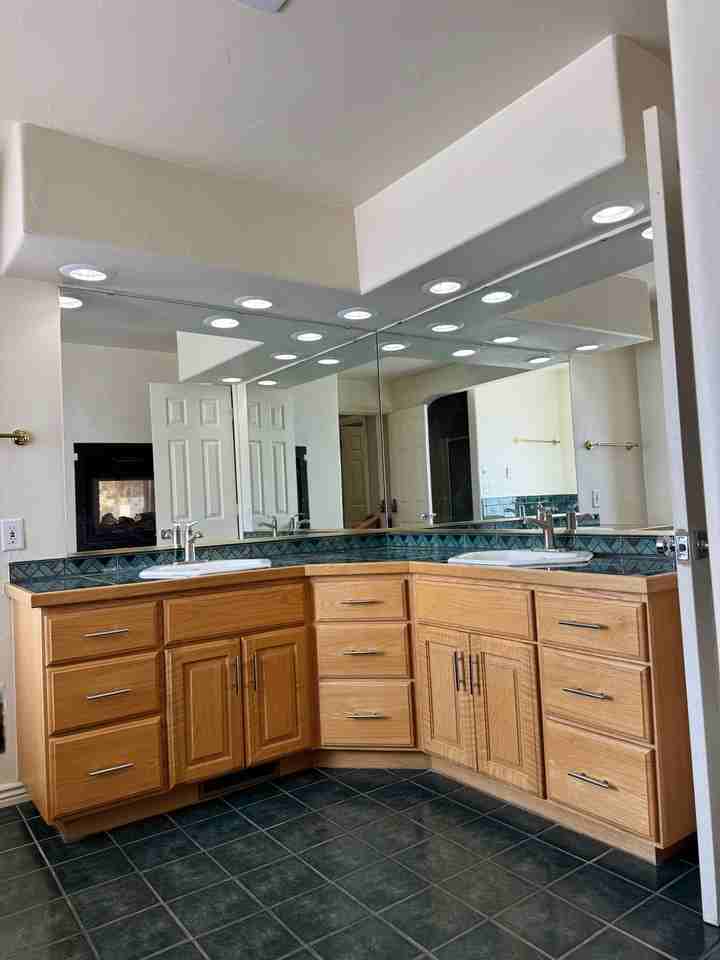 240 N 300 E #MAIN - Photo 6 of 17
