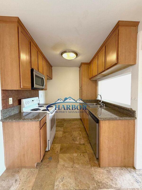 23308 Marigold Ave - Photo 7 of 20