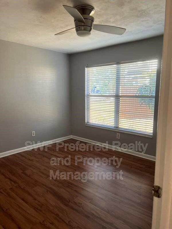 4341 Country Club Blvd #1 - Photo 5 of 26