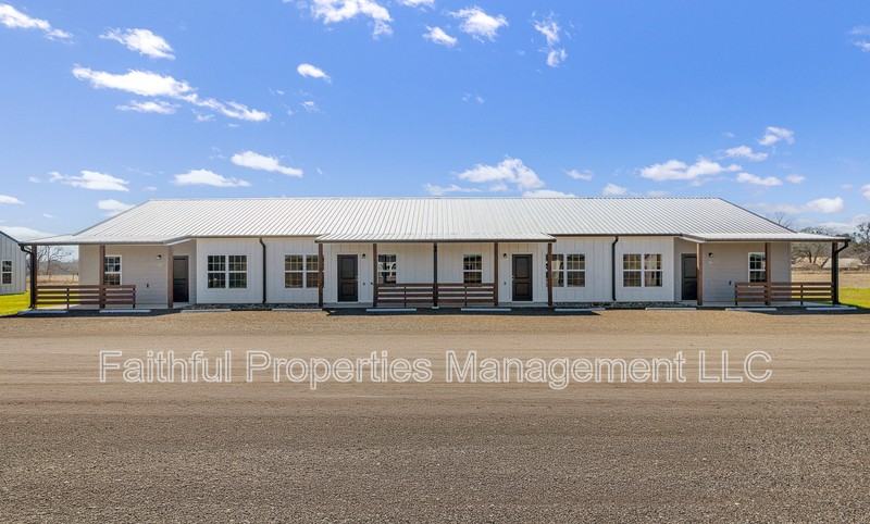21579 County Road - Photo 2 of 10