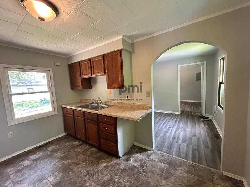 5542 Mulberry Ave #3 - Photo 7 of 13