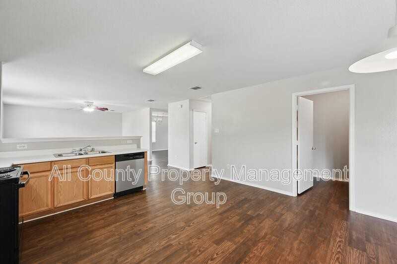 4909 Wildcreek Way - Photo 3 of 24