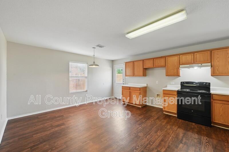 4909 Wildcreek Way - Photo 5 of 24