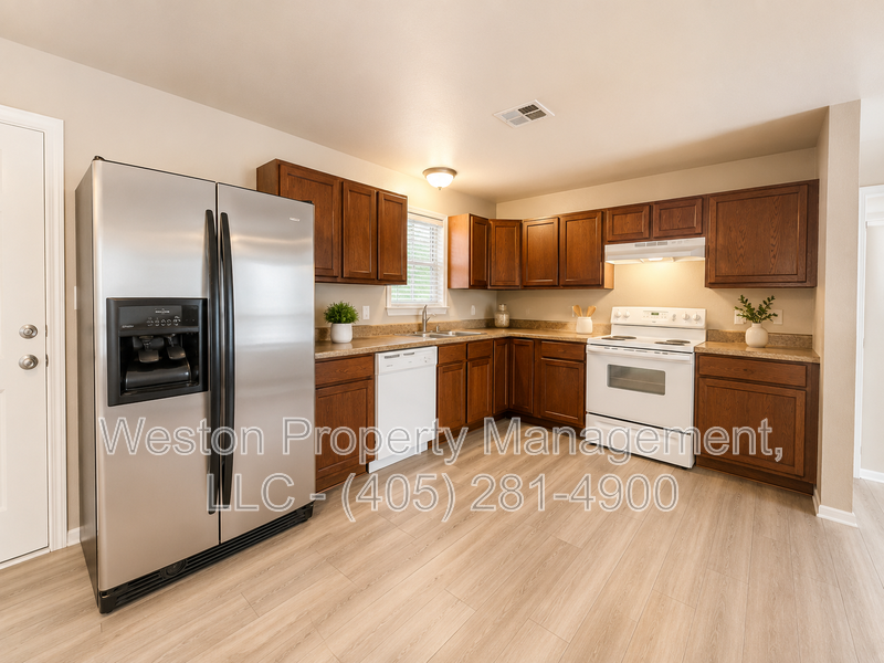 416 E Washington St - Photo 2 of 14