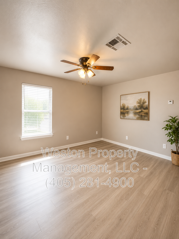 416 E Washington St - Photo 4 of 14