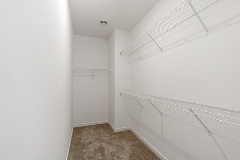 1726 Donway Dr Ne - Photo 5 of 9