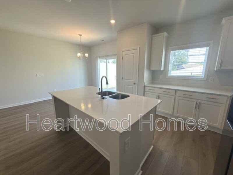 121 Bartlett Dr - Photo 7 of 44
