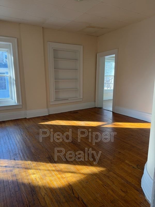 406 E Prospect Ter - Photo 3 of 9