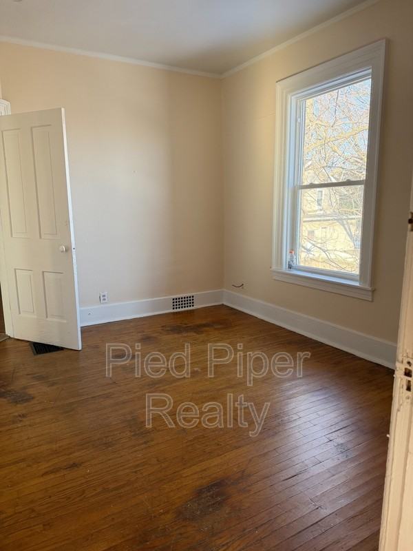 406 E Prospect Ter - Photo 5 of 9