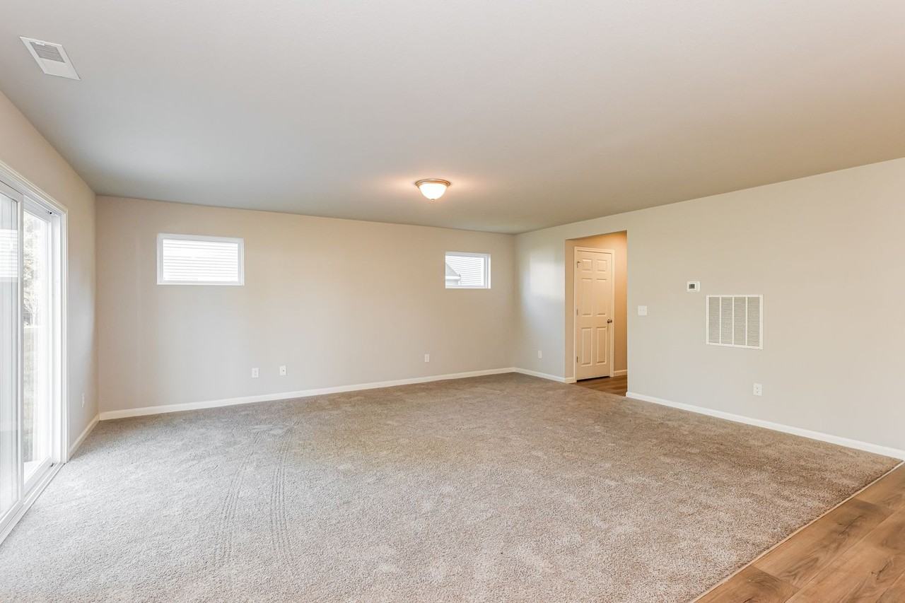 408 N Park Ave - Photo 4 of 31