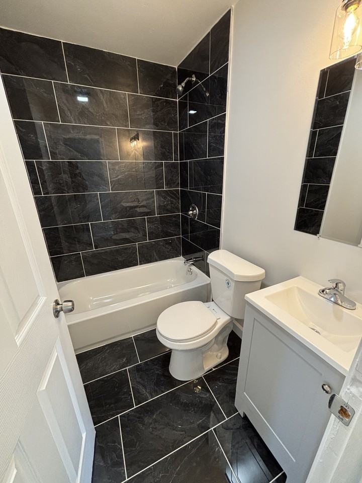 2395 Jennings St #1 - Photo 3 of 20