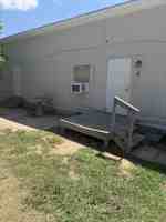 featured image of 923 W Lee Rd #6