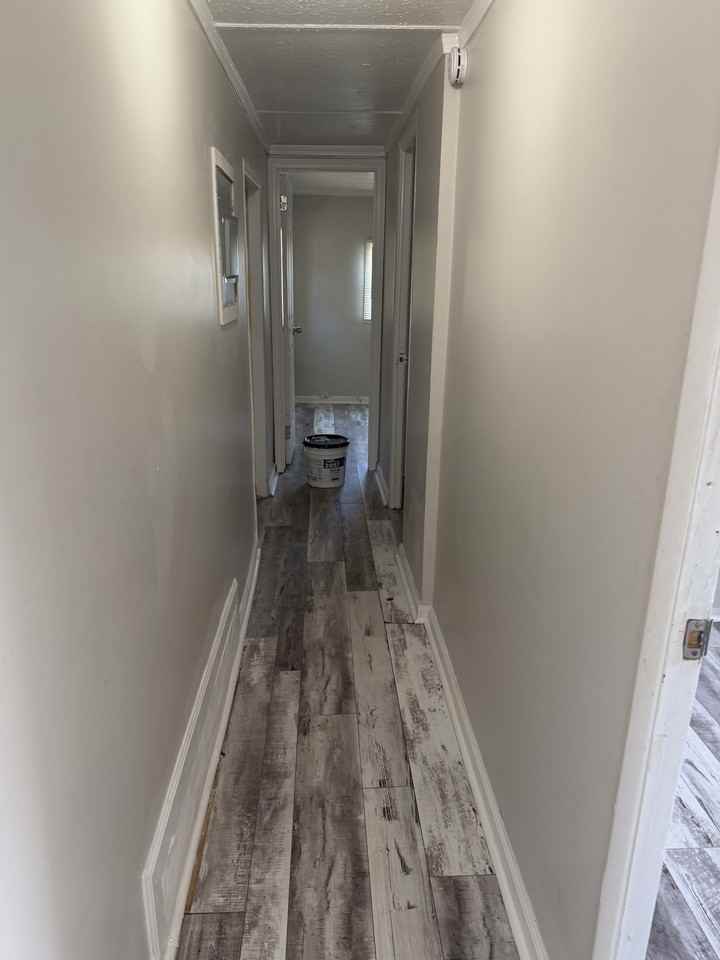923 W Lee Rd #6 - Photo 3 of 6