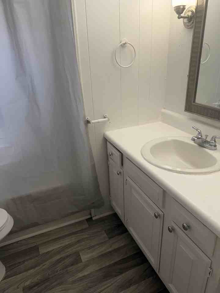923 W Lee Rd #6 - Photo 4 of 6