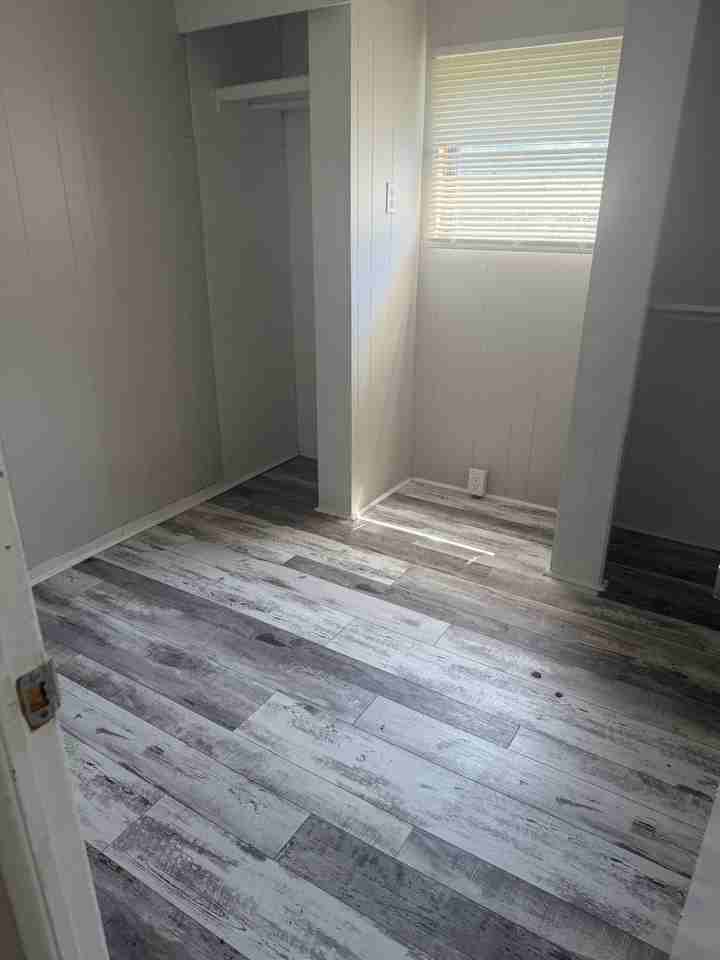 923 W Lee Rd #6 - Photo 5 of 6