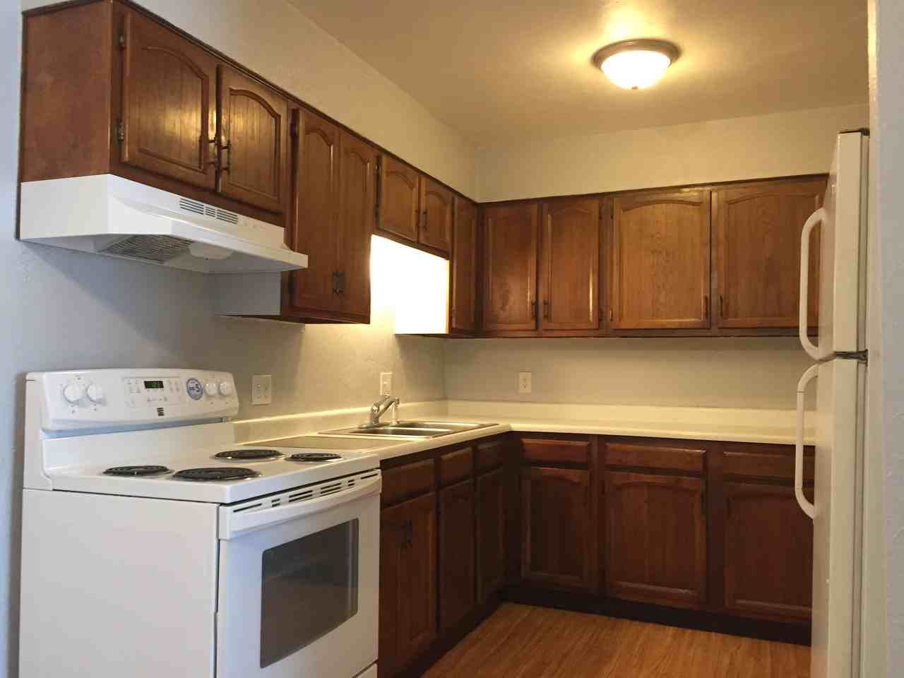 805 Illini Avenue #B - Photo 2 of 5