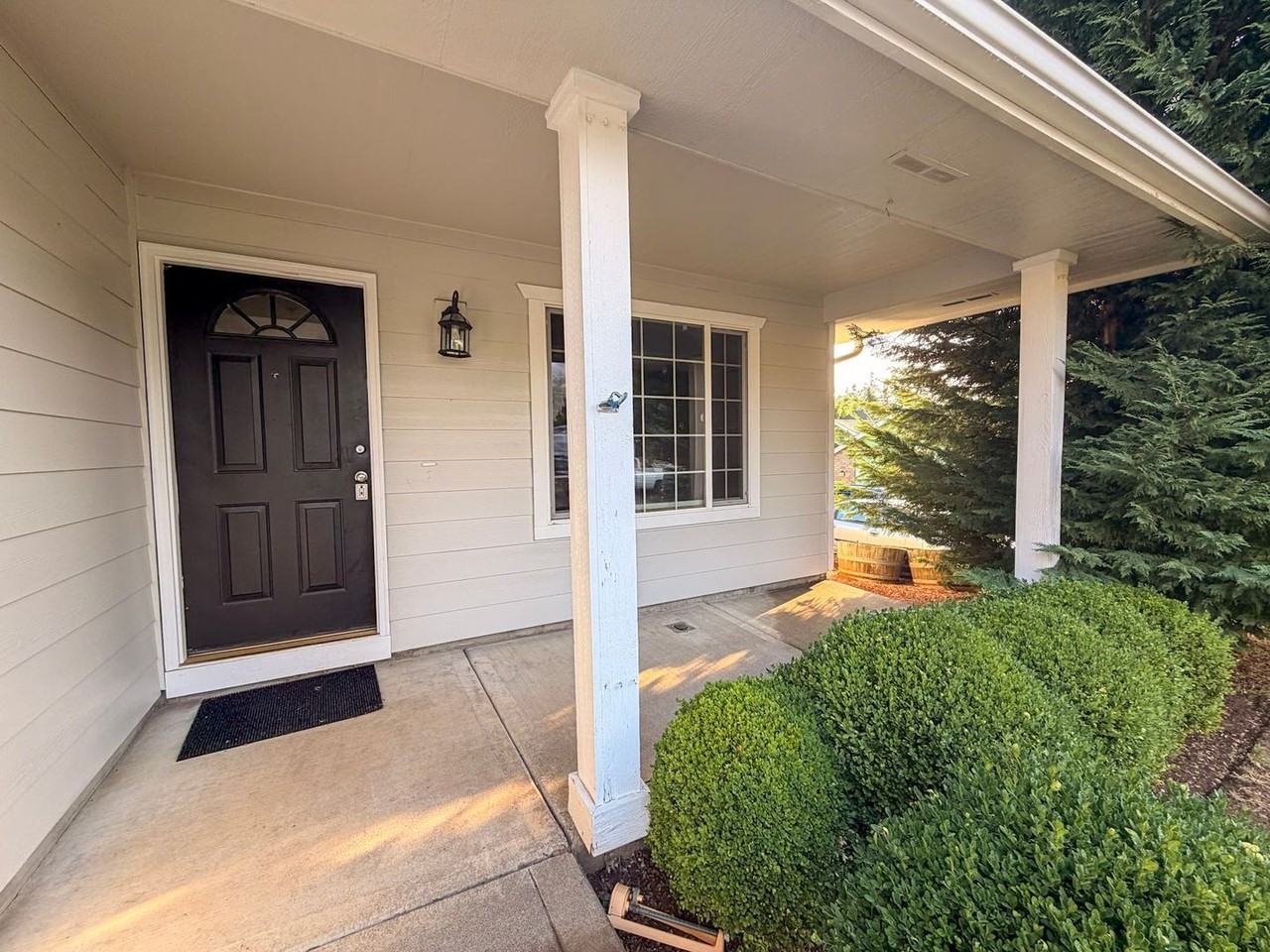 5500 Doogan Ct Se - Photo 3 of 27