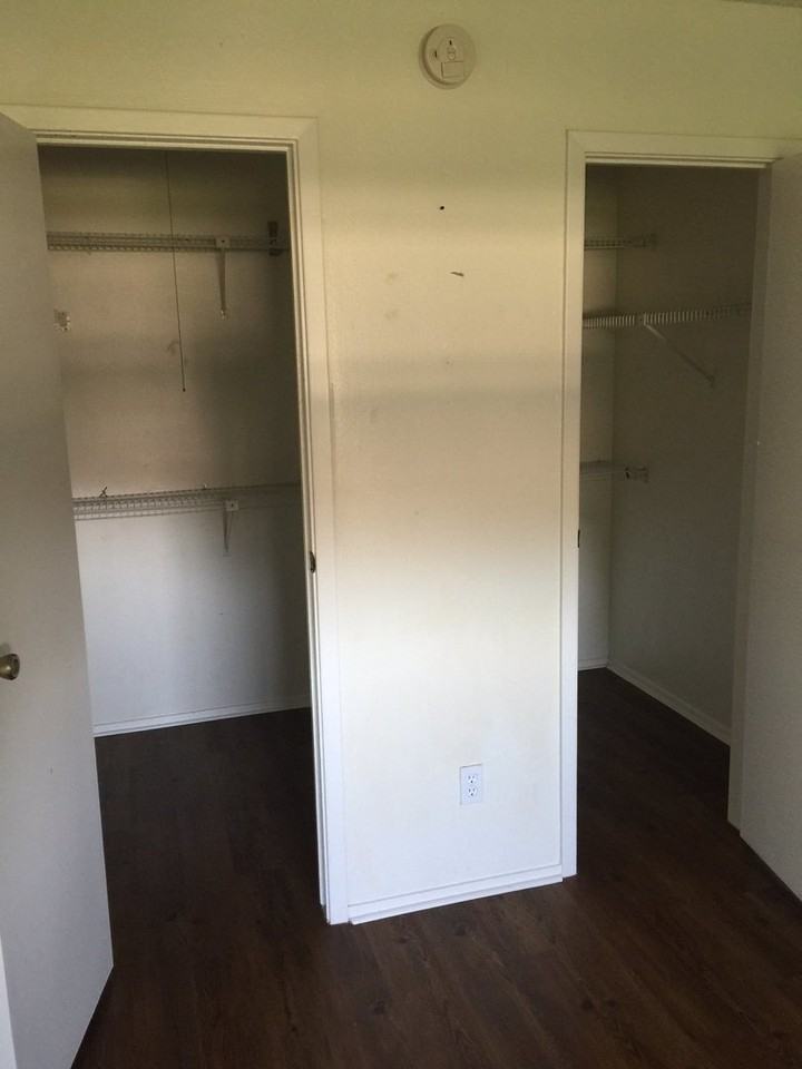 7056 N Holiday Dr - Photo 5 of 14