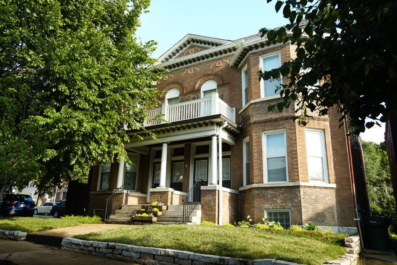 3628-30 Shaw - Photo 2 of 41