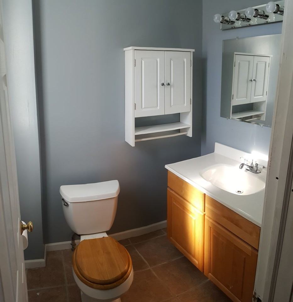 119 N Center St - Photo 4 of 13