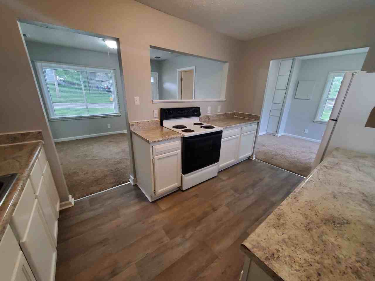 215 Leland Ave - Photo 3 of 17