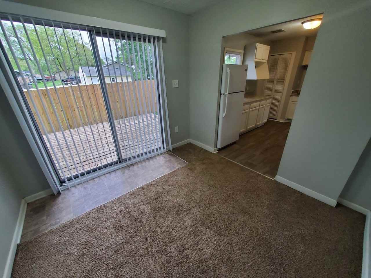 215 Leland Ave - Photo 6 of 17