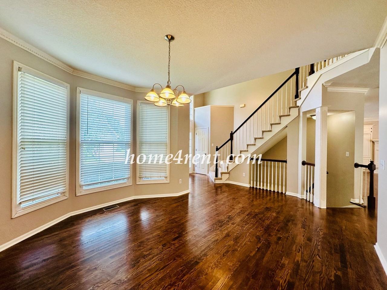 8511 W 128th St - Photo 6 of 48