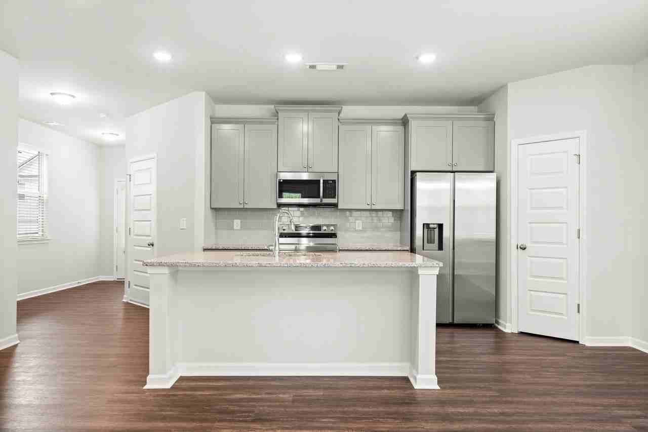2451 Peak Ridge Ln - Photo 7 of 28