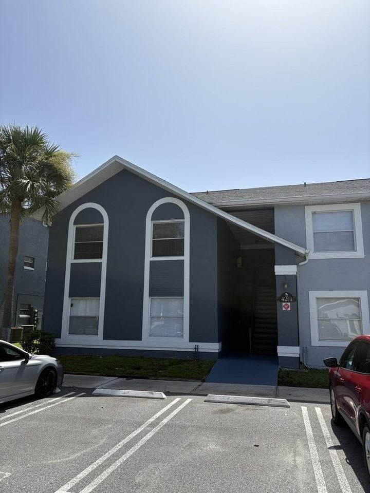 4261 Pershing Pointe Pl #3