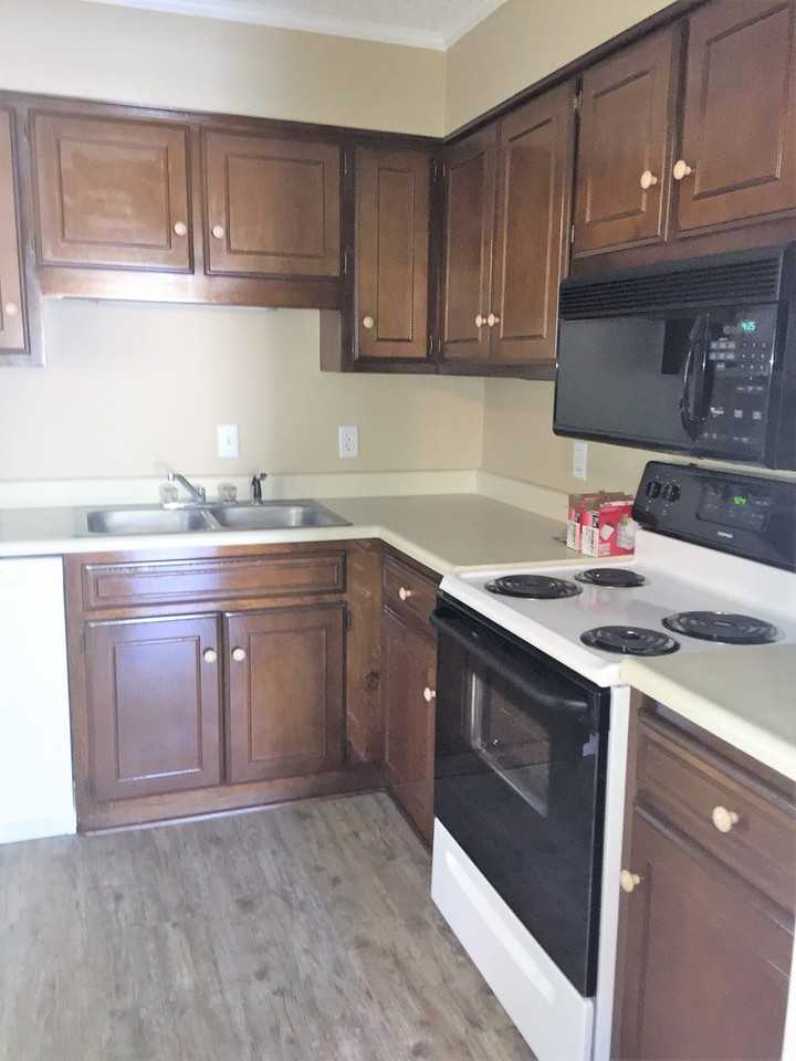 49 49 Somerset - Photo 6 of 12