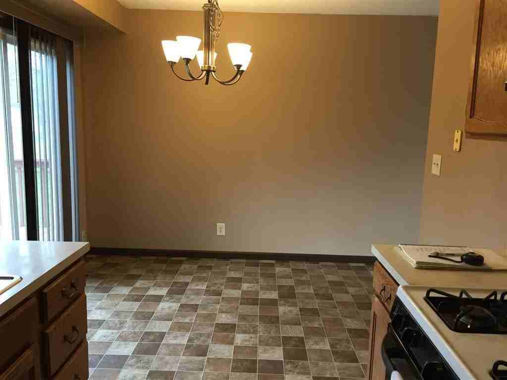 509 Bayberry Dr - Photo 5 of 12