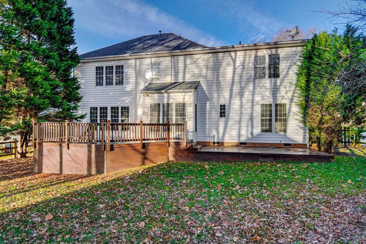 17005 Hampton Trace Rd - Photo 7 of 16