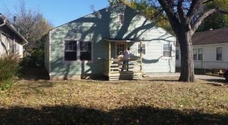122 N Sedgwick St - Photo 1 of 1