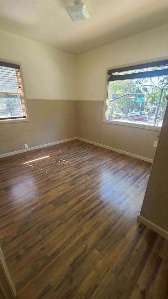 604 W Hays St #A - Photo 5 of 8