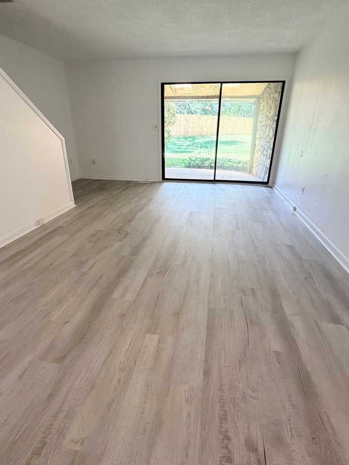 134 Colony Dr - Photo 7 of 20