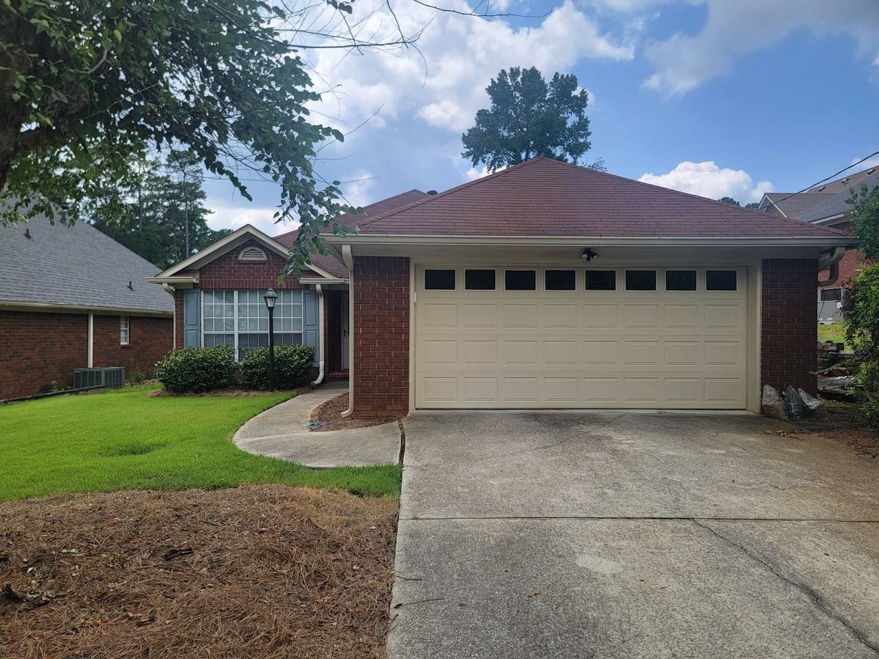 2910 Pointewest Dr - Photo 2 of 27